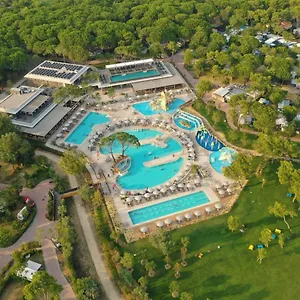 camping-village-mediterraneo.hotelinveneto.com/